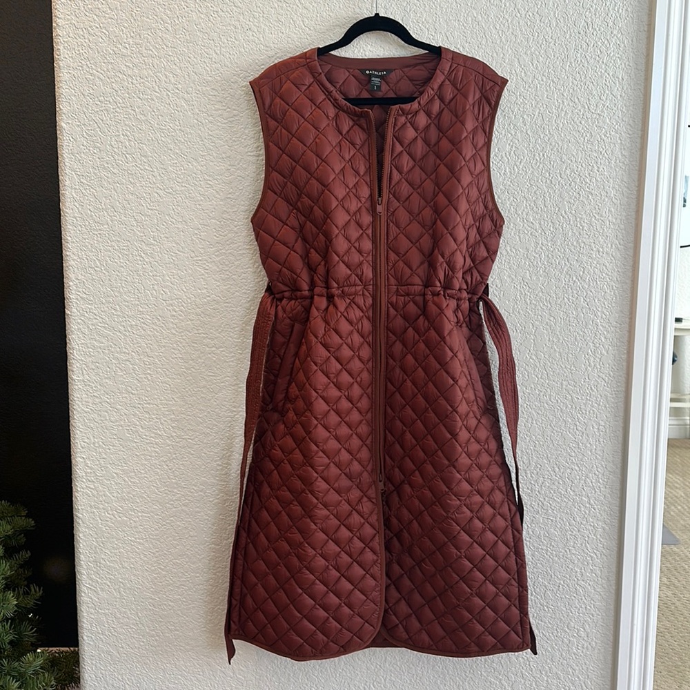 Athleta featherless, long vest